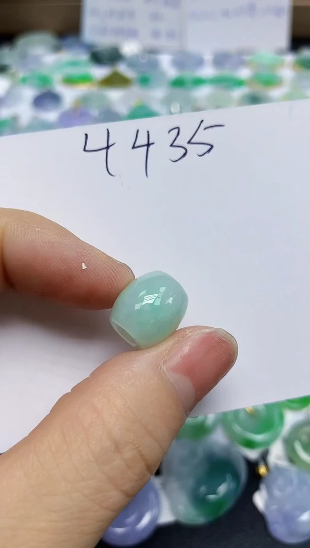 翡翠未镶嵌颈饰天然缅甸翡翠A货