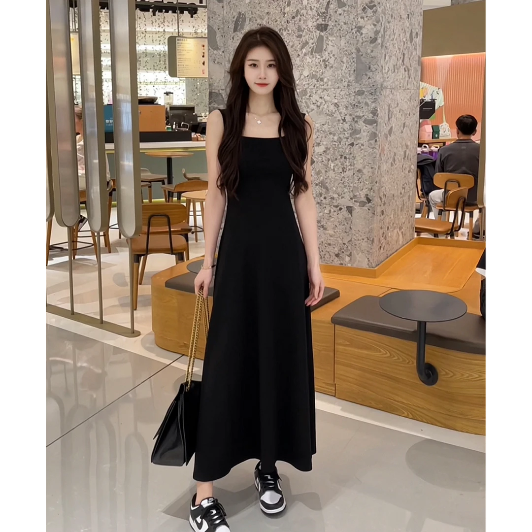 法式高级感气质蓝色背带连衣裙子女夏季新款小个子收腰长裙Q380