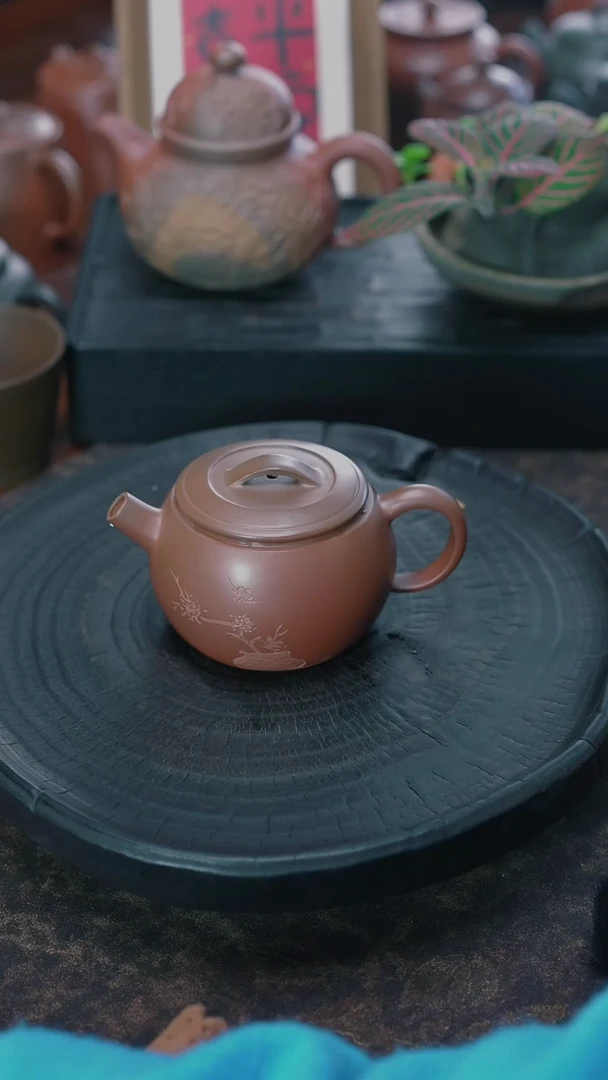 【闪购商品】窑变浮雕圆瓦 清供梅枝图 160CC