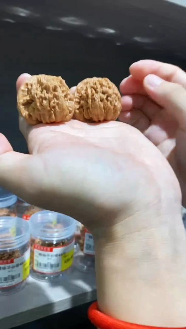 文玩核桃把件微修打底平谷楼42左右