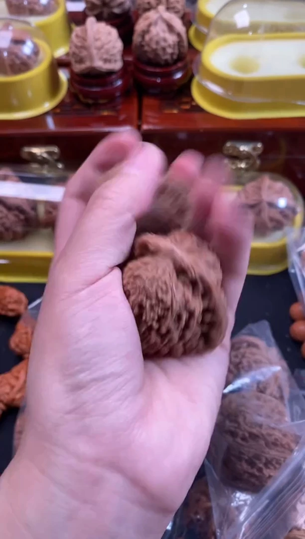 把件文玩核桃南疆石43尺Z763