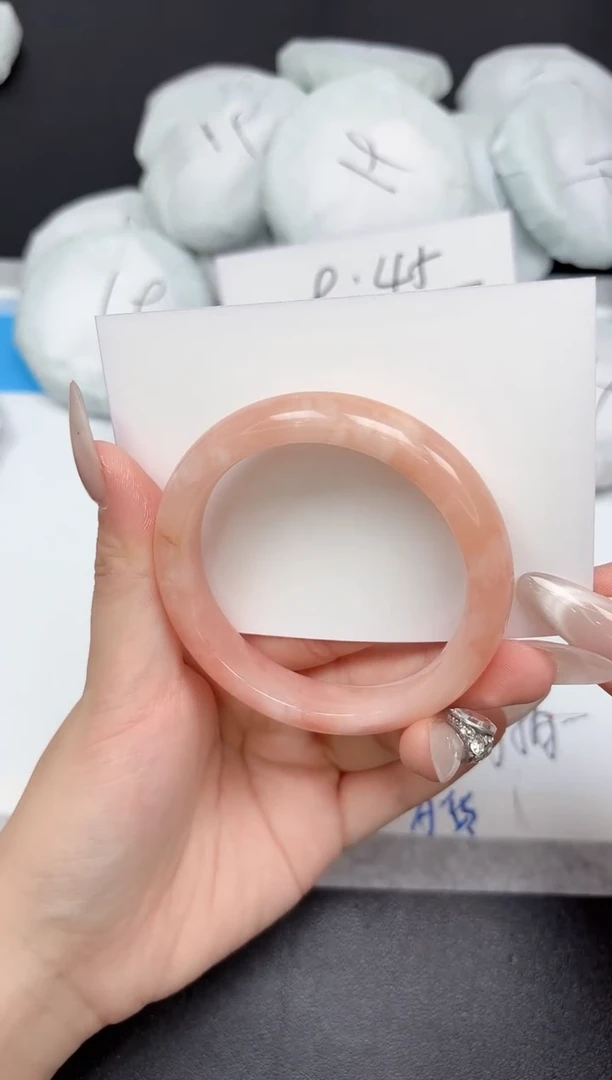 未镶嵌手镯石英质玉104-56.2