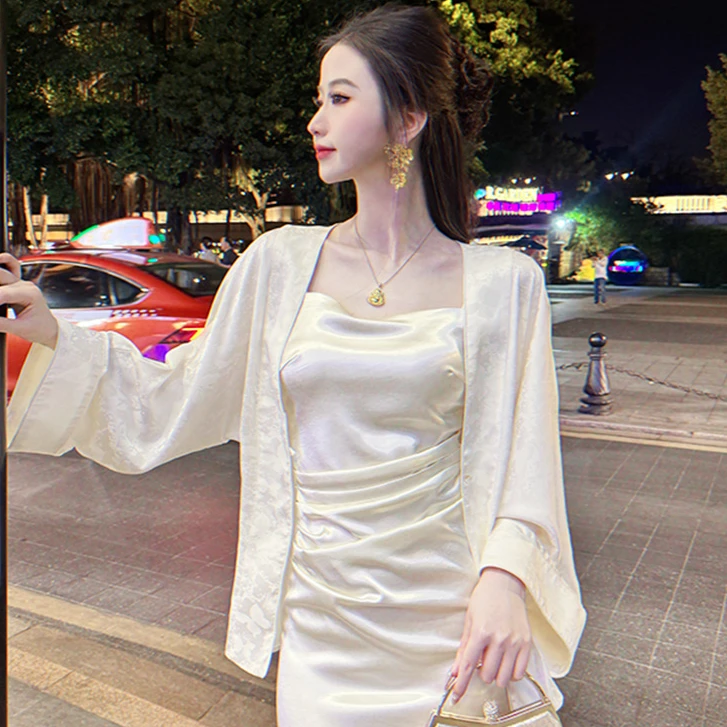 美倩2025新中式缎面披肩夏季新款薄款提花气质高级外套长袖上衣