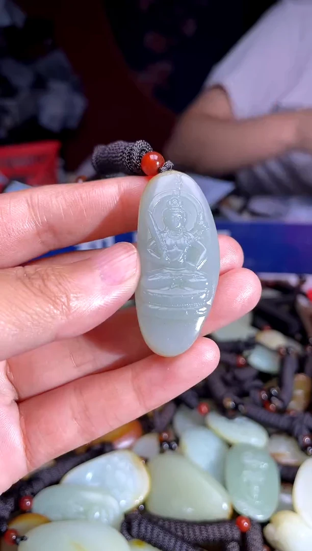 和田玉未镶嵌挂件1