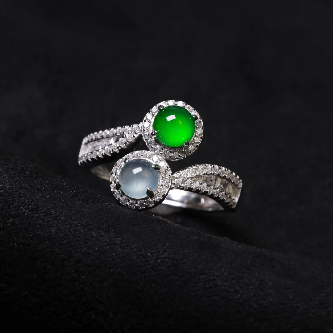 天然A货翡翠高冰种阳绿色蓝水料S925银镶嵌双蛋面戒指