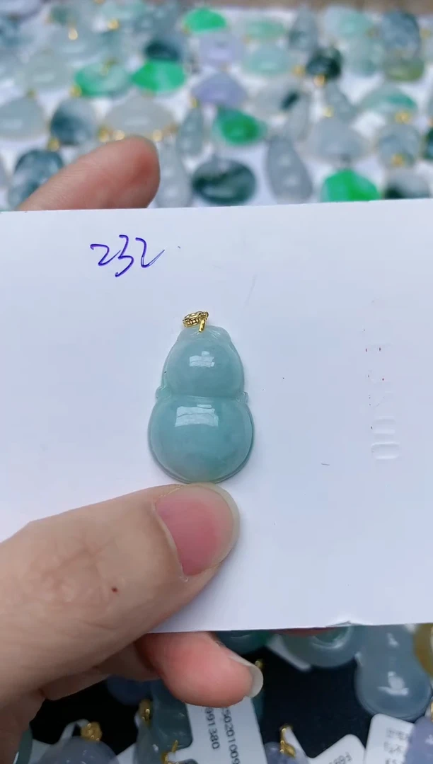 【闪购商品】翡翠颈饰18K金镶嵌天然翡翠A货    232