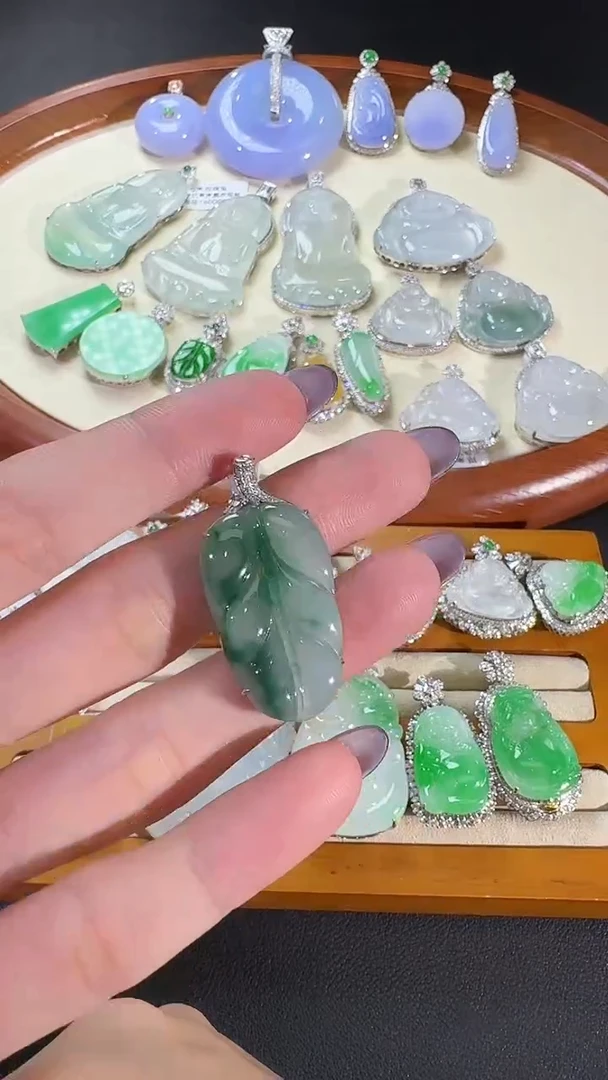 吊坠(不含链)18K金镶嵌翡翠【源头工厂】钻石镶嵌