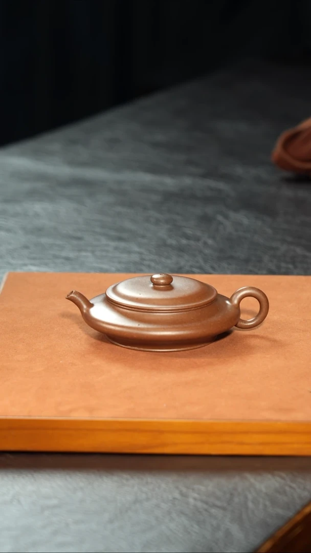 茶壶紫砂M****8半手工 虚扁 预售 45天 退货烧