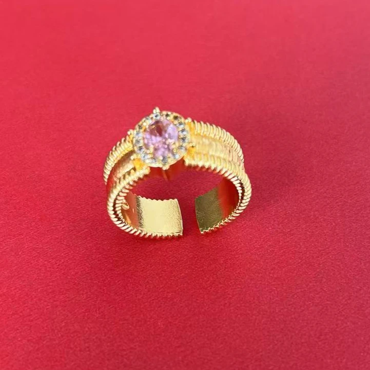 30  重工镶嵌粉粉戒指