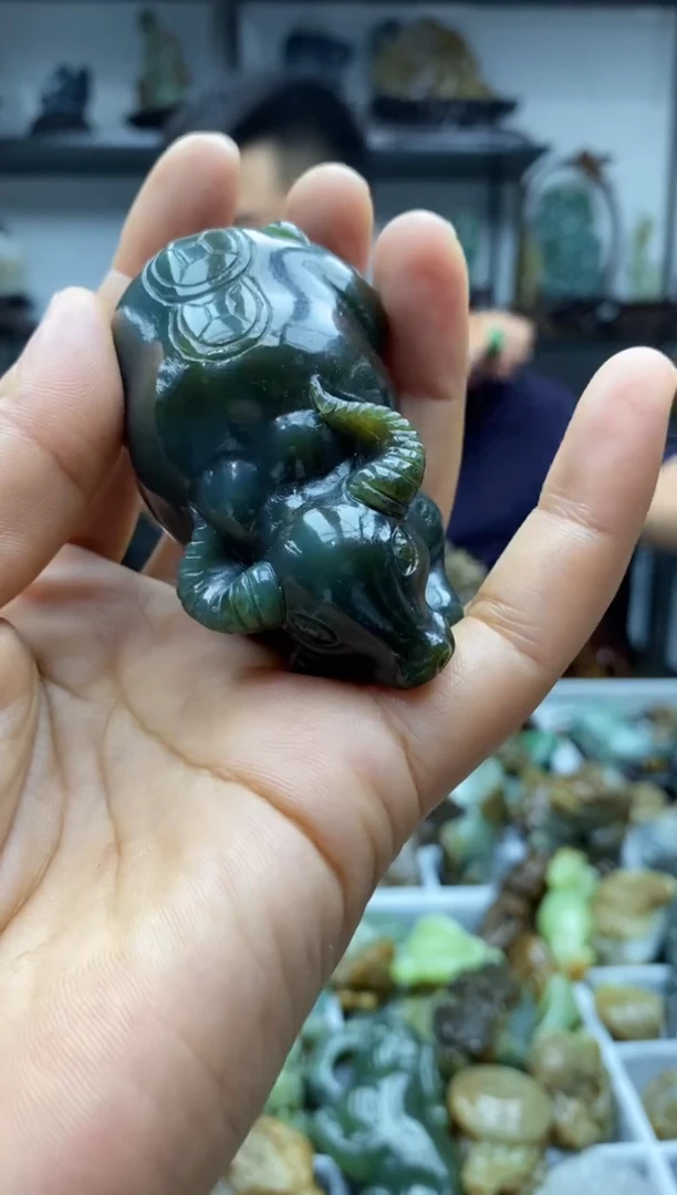 未镶嵌和田玉把件1