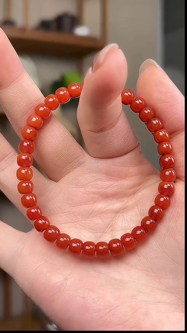 未镶嵌手串南红玛瑙老型辣椒红满色