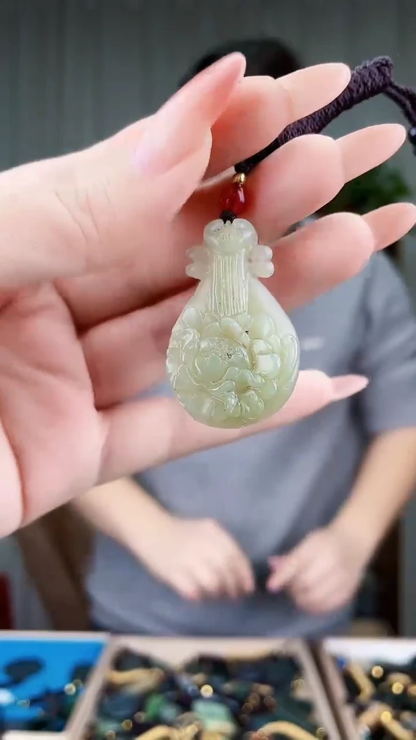 未镶嵌和田玉挂件和田玉拍一发一，多样性发货！