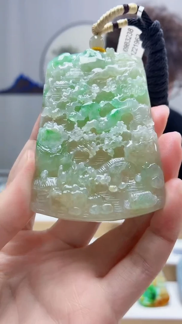 未镶嵌定制翡翠4688zm-毛货挂件85山水