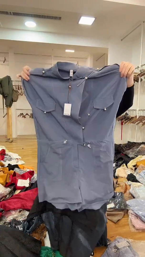 连体   M   115斤以里