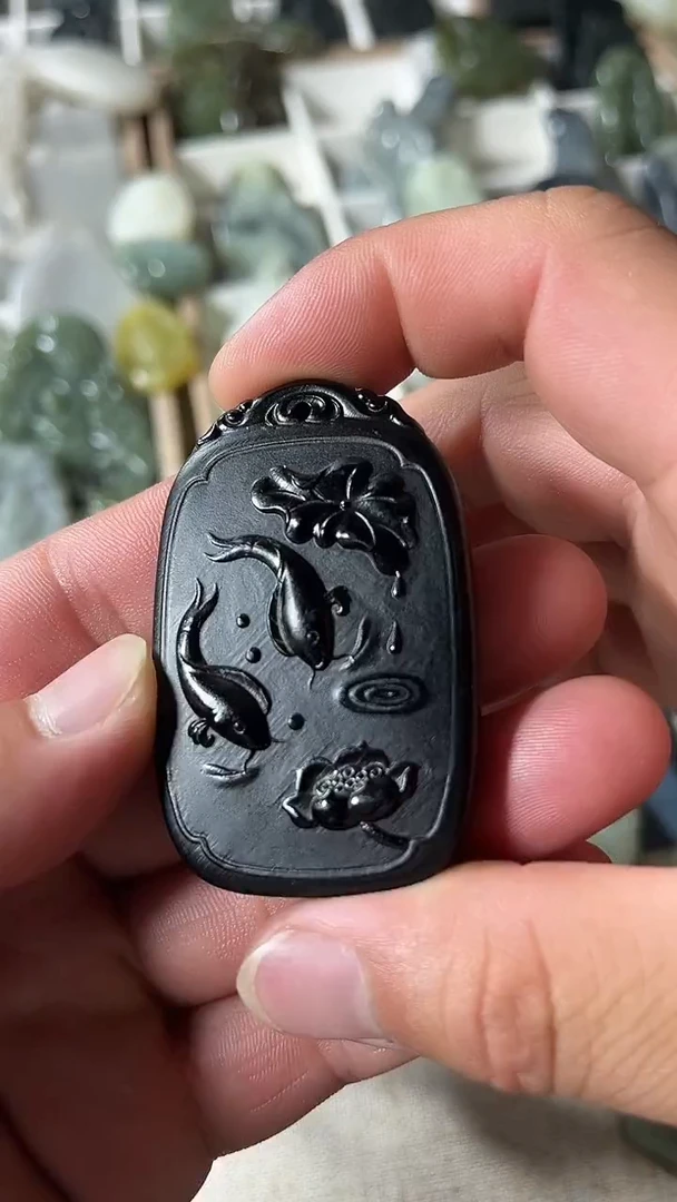 和田玉未镶嵌吊坠(不含链)鱼