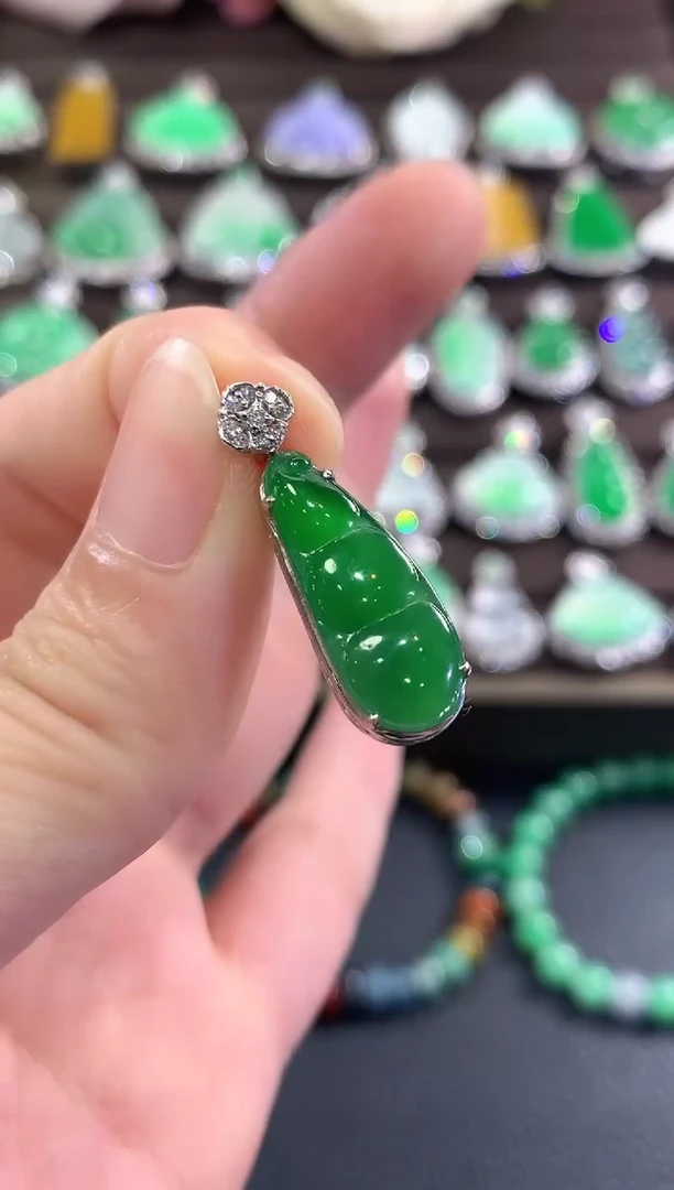 吊坠(不含链)18K金镶嵌翡翠b63