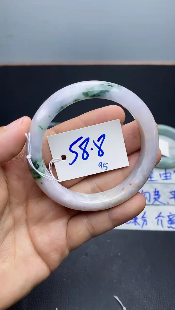 未镶嵌手镯翡翠95