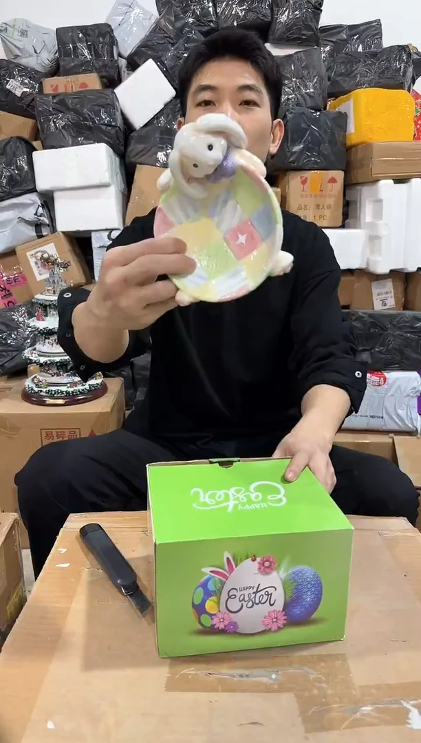 瓷片绿色原盒兔子碗