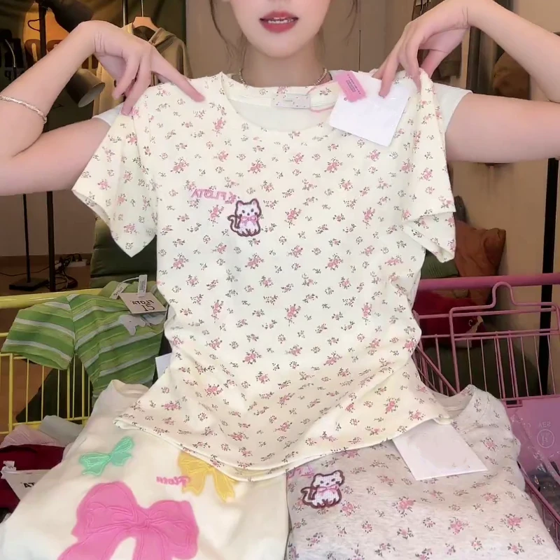 小清新温柔风碎花短袖女可爱刺绣猫咪正肩T恤甜妹风收腰短款上衣