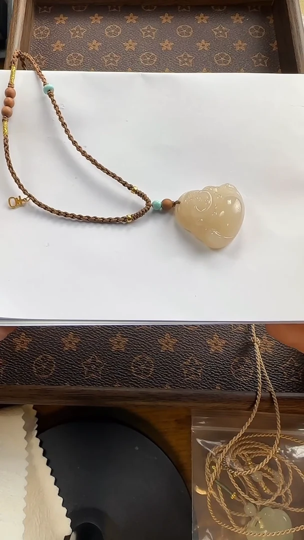 【闪购商品】和田玉颈饰未镶嵌藕粉佛公