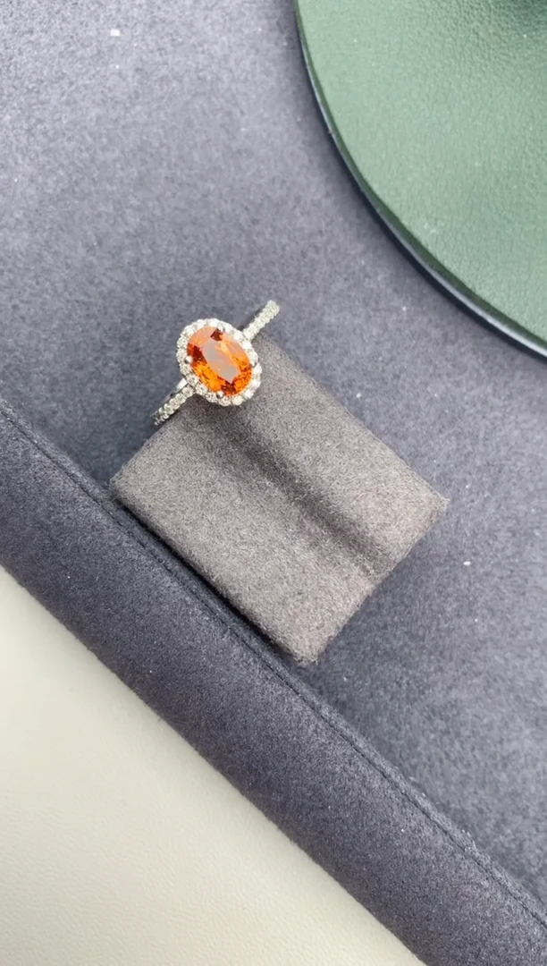 【闪购商品】石榴石（芬达石）戒指18K金镶嵌1.5ct芬达戒指