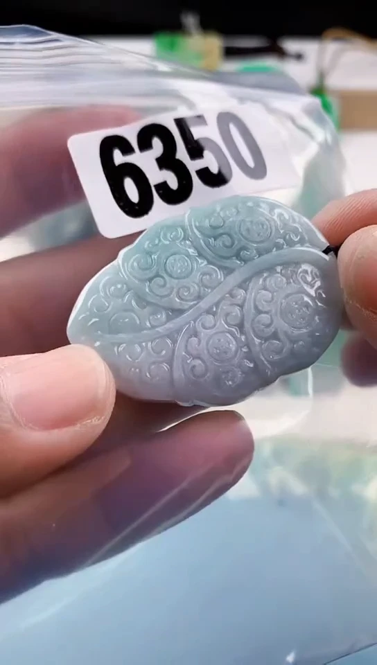 【闪购商品】翡翠挂件未镶嵌天然翡翠吊坠挂件