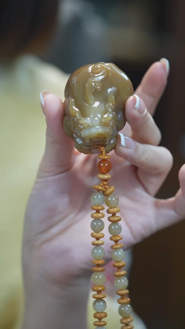 未镶嵌和田玉把件貔貅