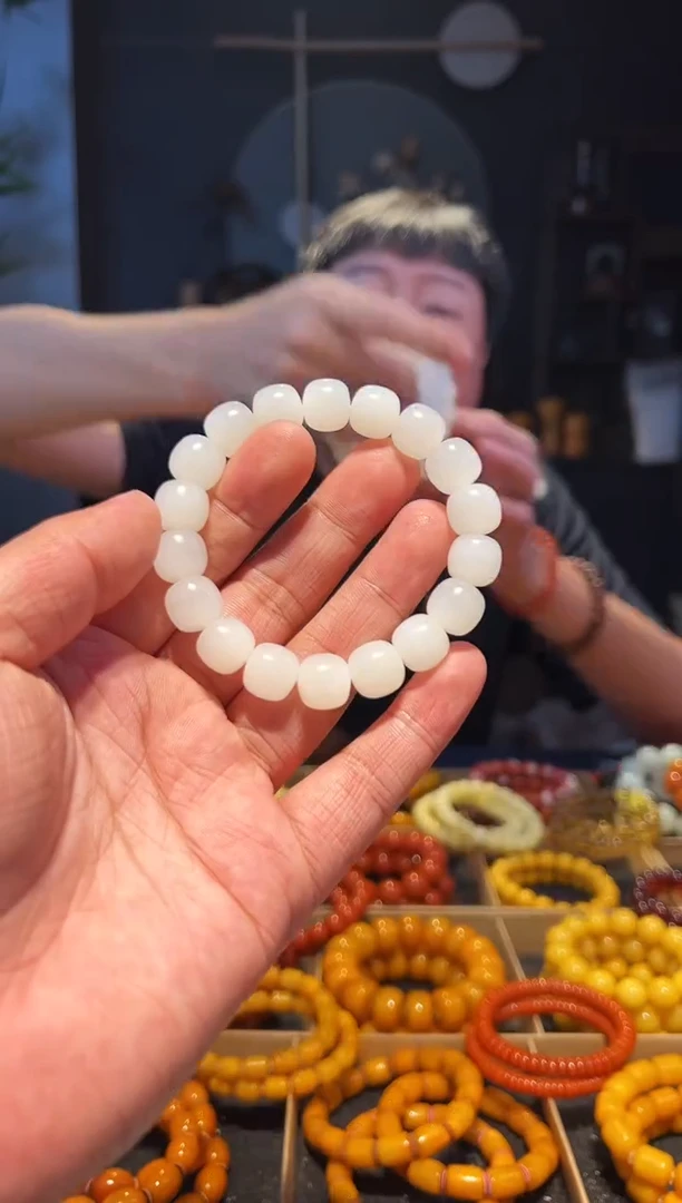 未镶嵌手串和田玉老型单圈