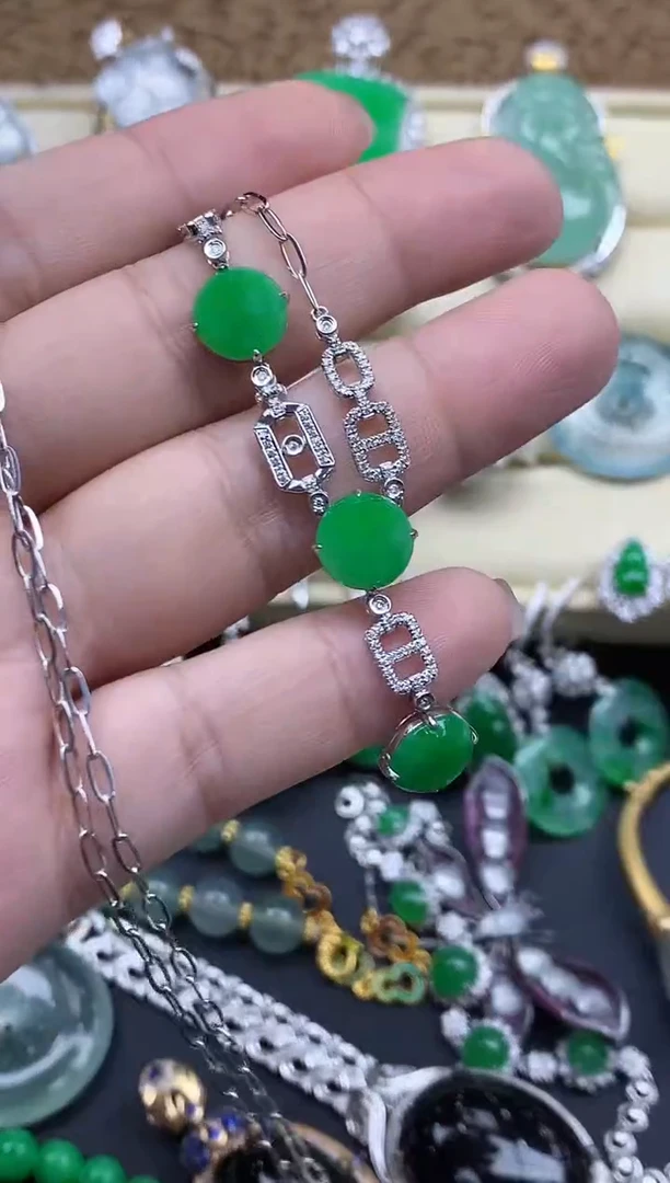 【闪购商品】翡翠颈饰18K金镶嵌660-中国好珍宝