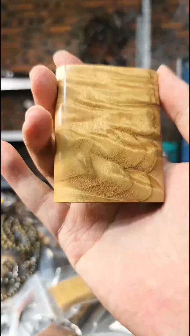 【闪购商品】金丝楠无事牌手把件