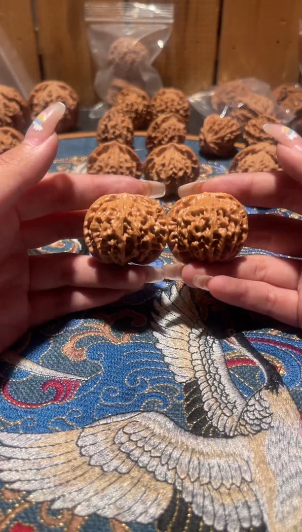 把件文玩核桃845 秦闷修过38