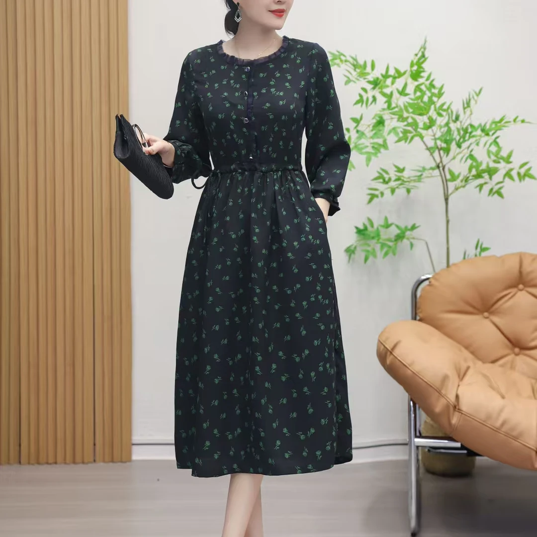 优雅小玫瑰百搭圆领时尚优雅遮肉显瘦春秋连衣裙