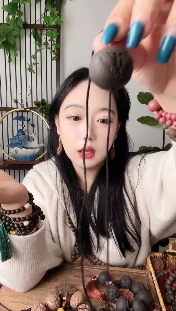 珠串玉兰蝴蝶圆珠一个