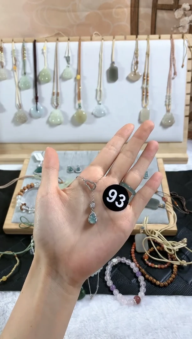 翡翠银S925镶嵌颈饰来***适葫芦4
