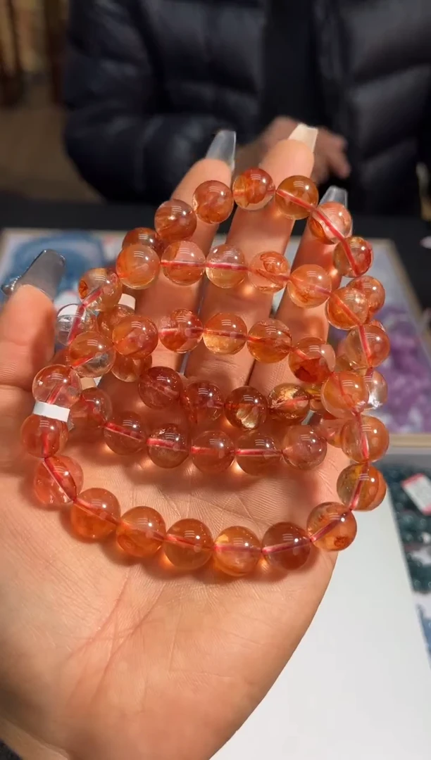 【闪购商品】水晶手链未镶嵌60多样性发其一凤羽胶花