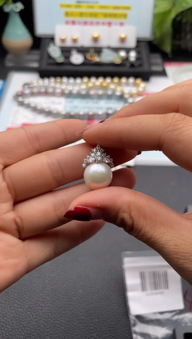 颈饰银S925镶嵌淡水珍珠吊坠