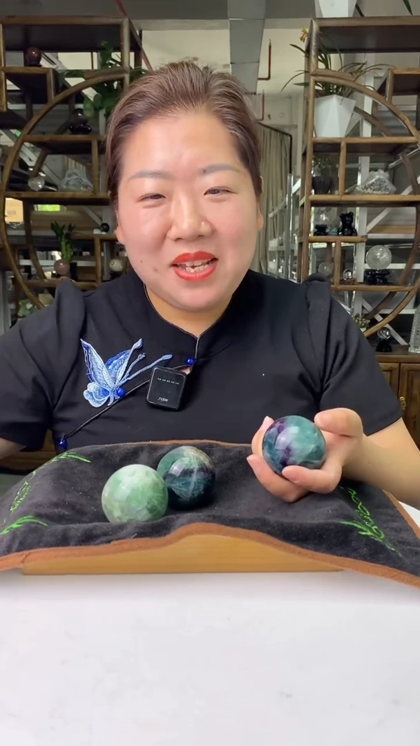 球未镶嵌萤石萤石球D814多样性发其一260+