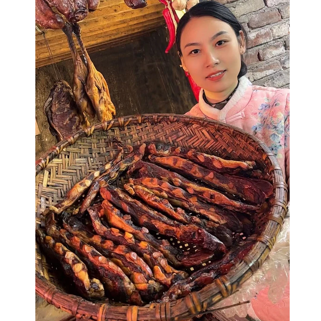 腊排骨边角料带脆骨胸骨排正宗柴火烟熏