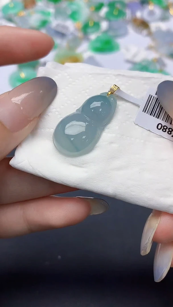 翡翠未镶嵌颈饰天然缅甸a货翡翠