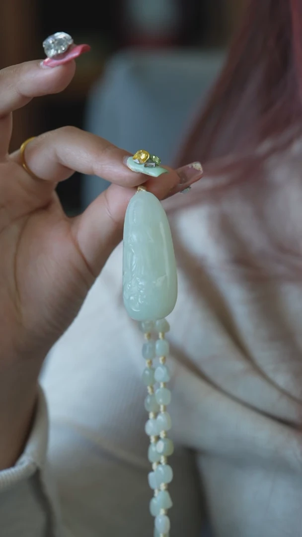 颈饰未镶嵌和田玉普贤