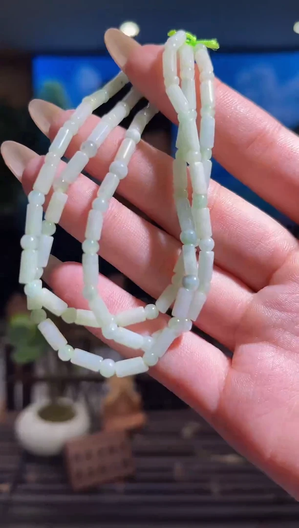 翡翠未镶嵌颈饰MFC062425多样性发其一