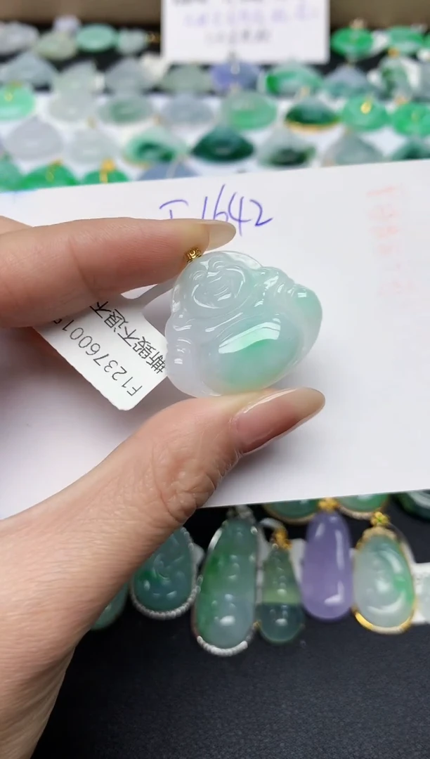 颈饰18K金镶嵌翡翠天然缅甸A货翡翠百元以上9元证书费自理