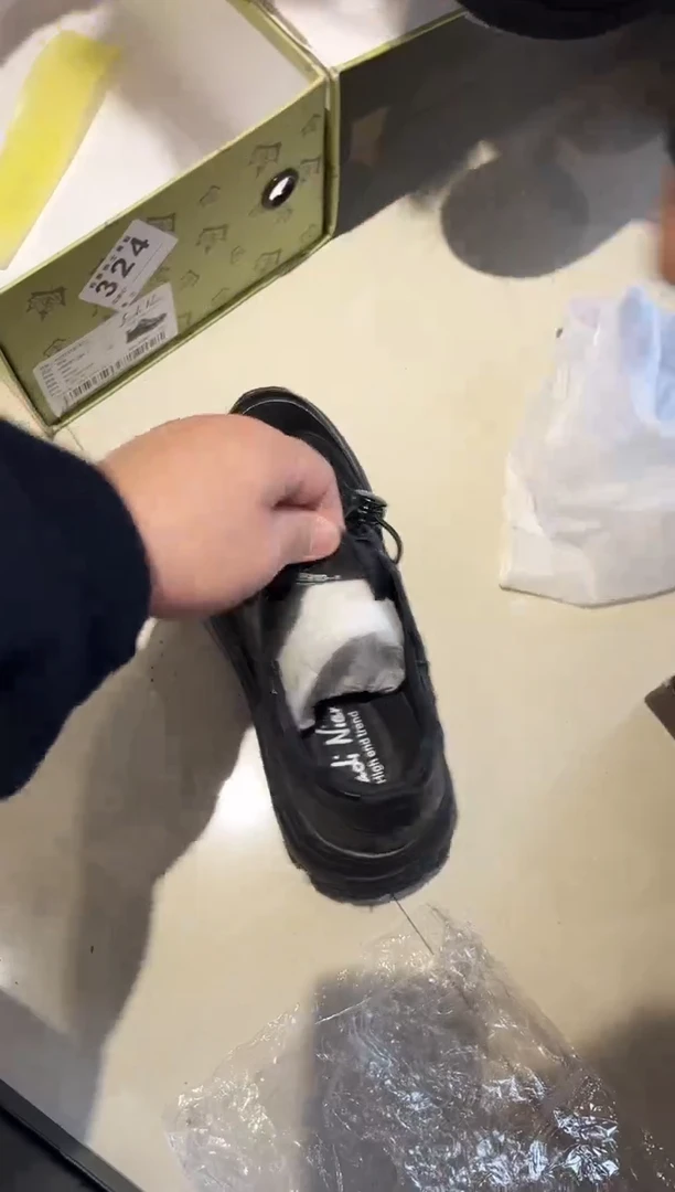 头层牛皮482品牌男包清货中(不要卡单，理性消费）/38码