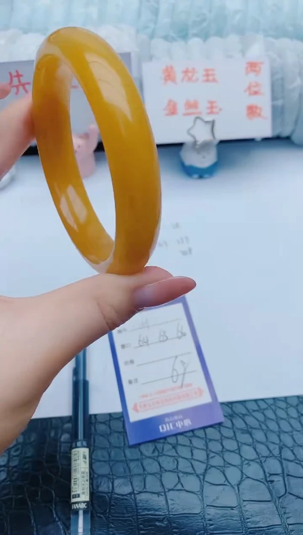 石英质玉手镯未镶嵌z69+64-65