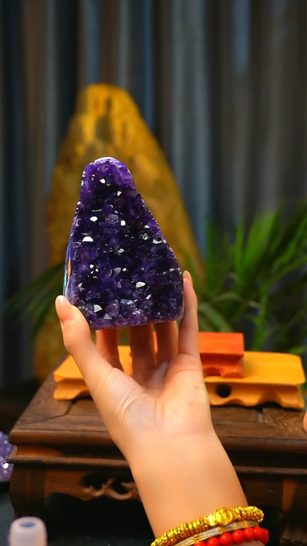 石材精品矿物晶体摆件
