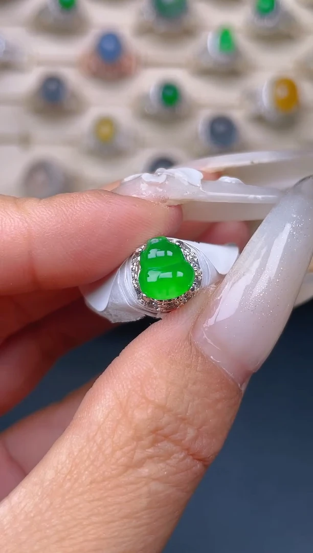 未镶嵌定制翡翠天然翡翠蛋面29