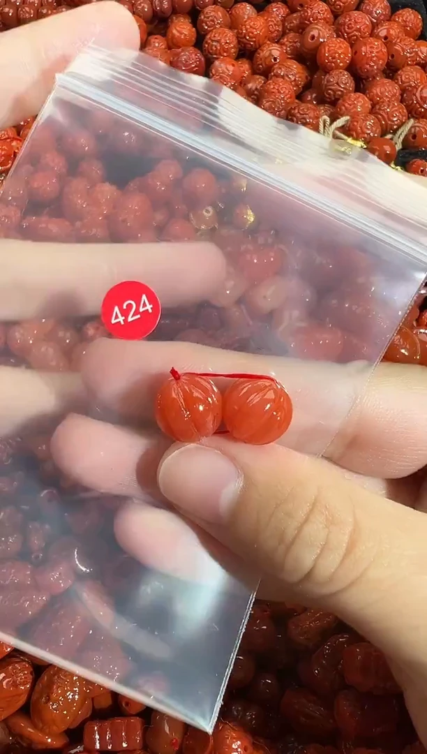 颈饰未镶嵌南红玛瑙1