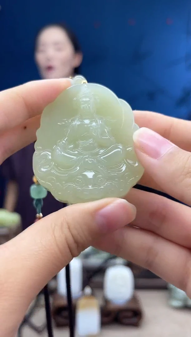 和田玉未镶嵌颈饰1