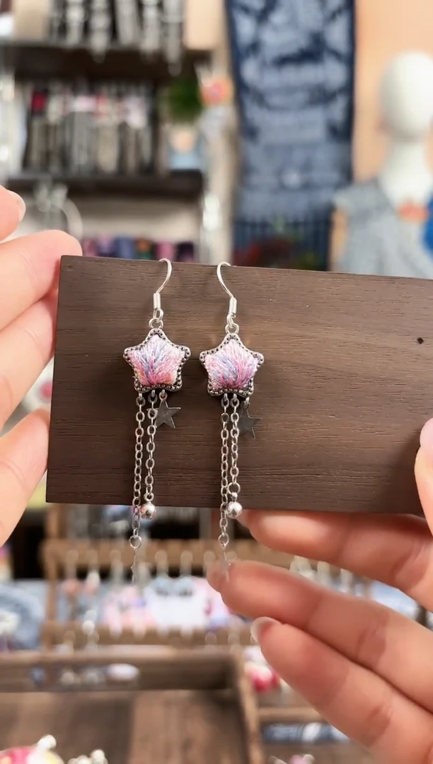 织绣民族风非遗老绣饰品520