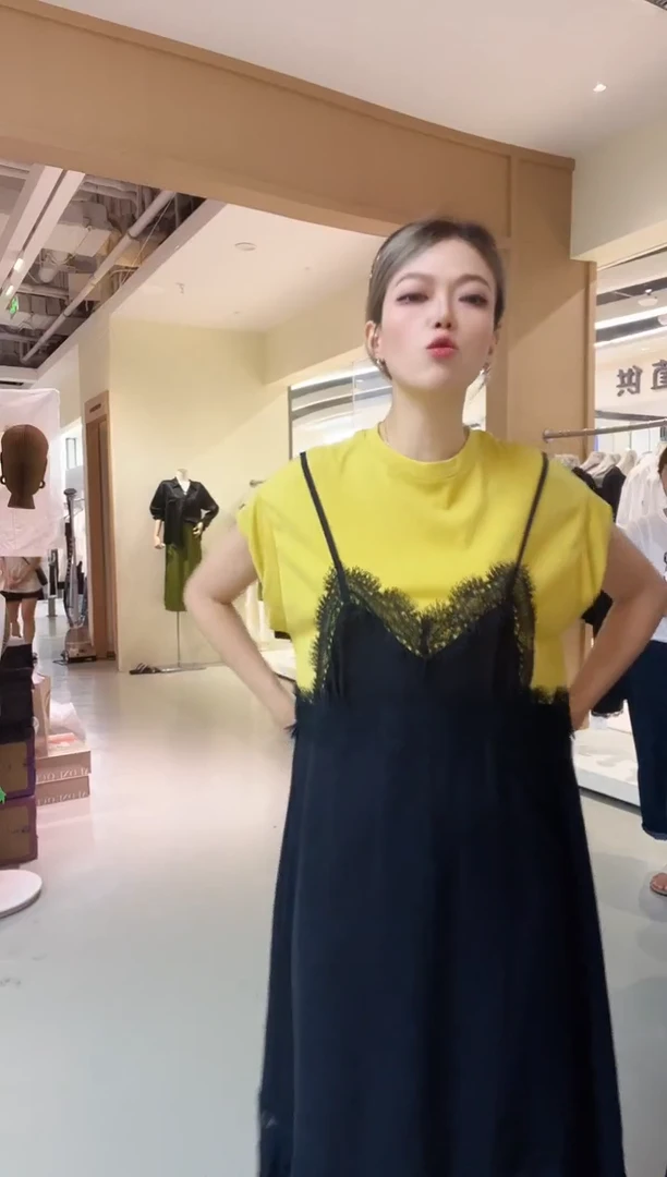 百搭连衣裙   七楼